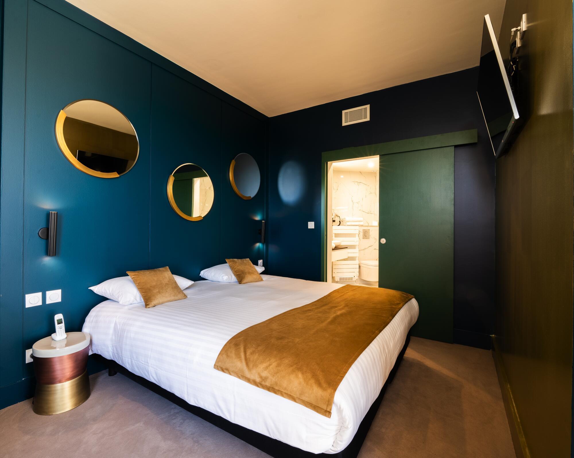 ESCAPADE Suite & Jeu été - HOTEL CASINO DES PALMIERS